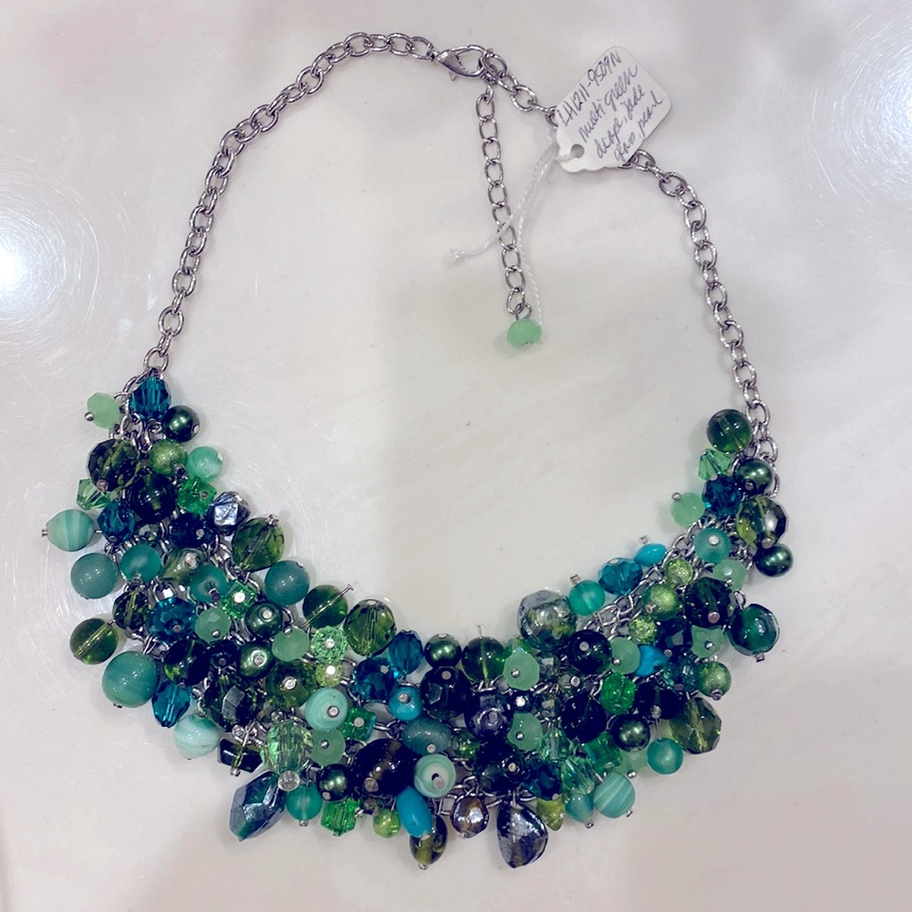 Jade and green beaded Necklace